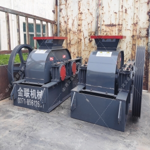 2PG250x250小型對輥破碎機(jī)發(fā)貨圖片_發(fā)往云南瑞麗_實(shí)驗(yàn)室用