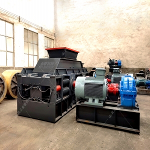 了解設(shè)備配置的技術(shù)參數(shù)，了解設(shè)備配置的技術(shù)參數(shù)，并根據(jù)對輥破碎機用戶的生產(chǎn)要求和物料硬度，合理構(gòu)建對輥破碎機的設(shè)備規(guī)格