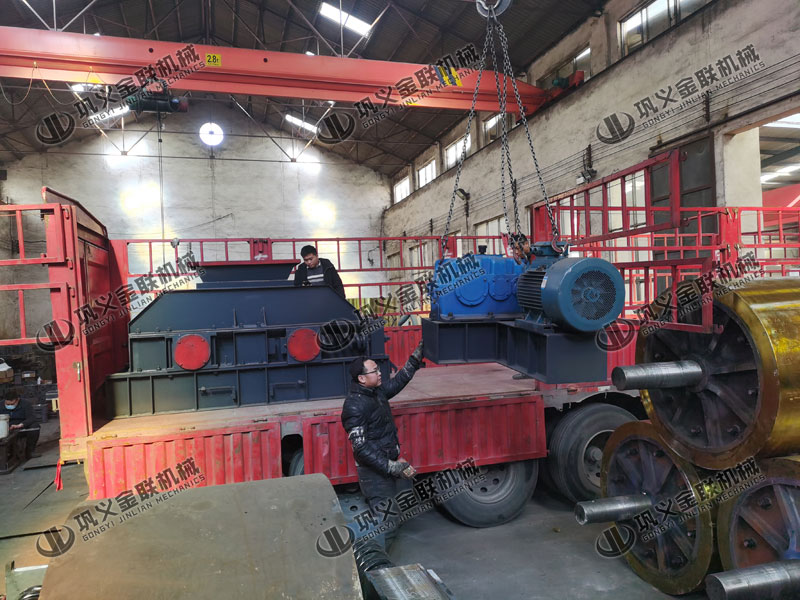 時(shí)產(chǎn)10噸石灰石制砂機(jī)多少錢一臺(tái)，有哪些型號(hào)合適？