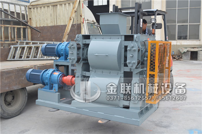 四輥式制砂機(jī)的齒輥磨損了能換嗎，怎么換？