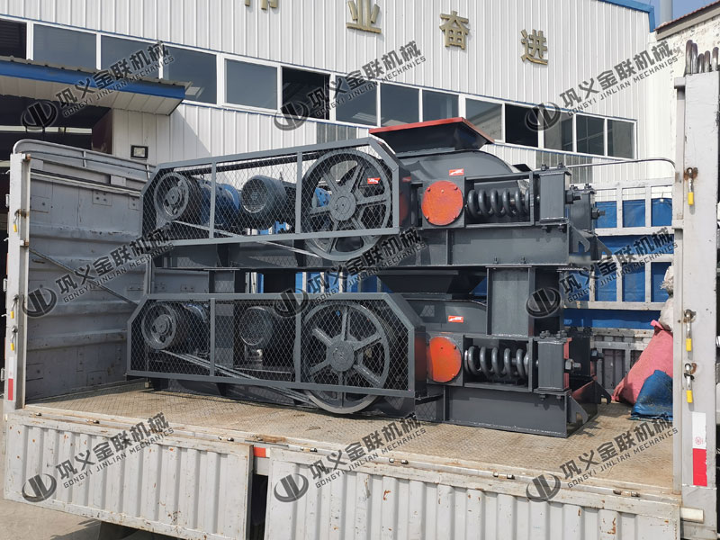 單齒輥破碎機(jī)和雙齒輥破碎機(jī)有什么區(qū)別呢 單齒輥破碎機(jī)和雙齒輥破碎機(jī)有什么區(qū)別呢