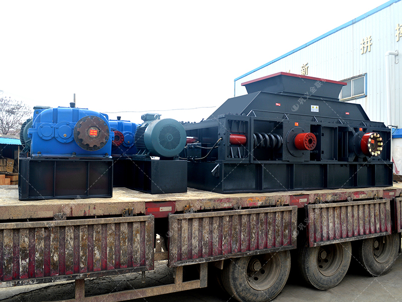 處理玄武巖、鵝卵石成沙的小型對(duì)輥制砂機(jī)產(chǎn)量多大？