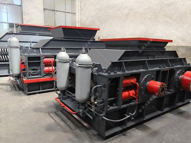 2PG1208大型液壓直聯(lián)對(duì)輥破碎機(jī)發(fā)往浙江