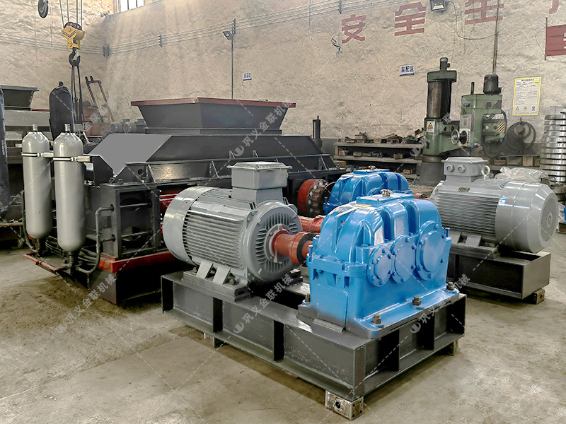 2PG1000x700液壓直連式對(duì)輥破碎機(jī)發(fā)貨圖片