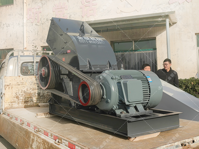 中型錘式破碎機發(fā)貨圖片_發(fā)往內(nèi)蒙古_洗煤廠破煤