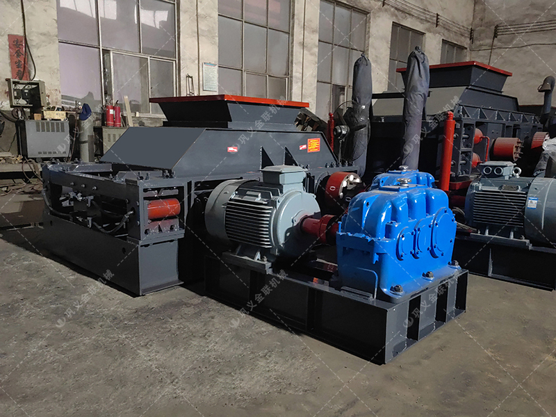 2PGC900X900雙齒輥破碎機發(fā)貨圖片_發(fā)往內(nèi)蒙古烏海_粉碎煤