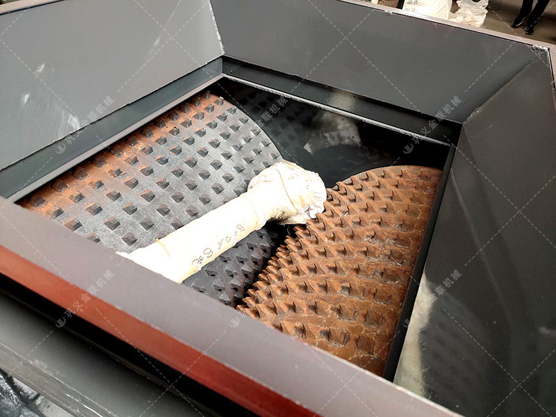 2PGC600X750雙齒輥破碎機(jī)發(fā)貨圖片_發(fā)往湖南婁底_破碎煤塊