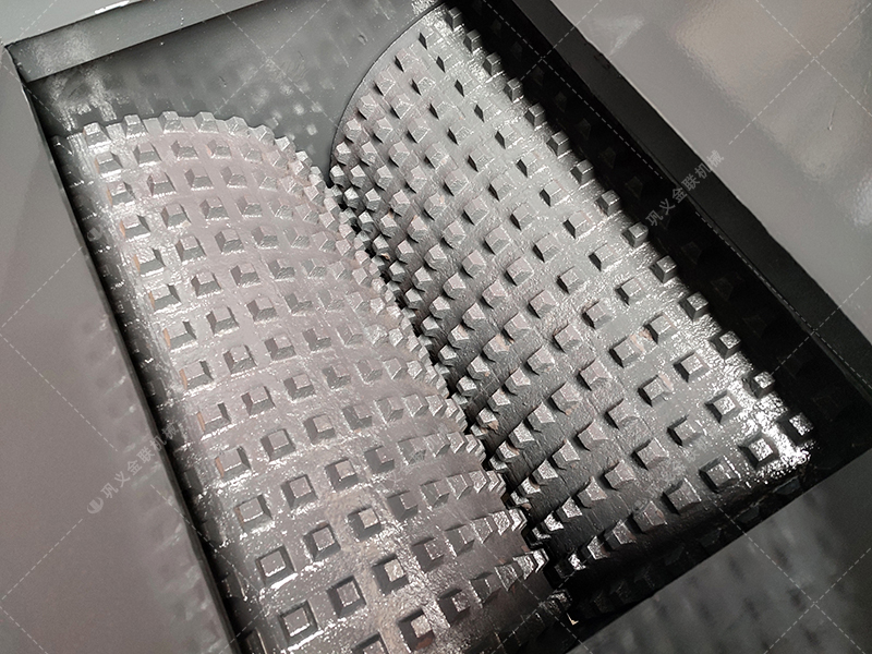 石膏破碎用什么設(shè)備？雙齒輥破碎機廠家哪家好？