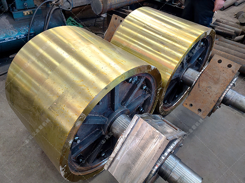 時產(chǎn)80-100噸液壓對輥破碎機(jī)用哪個型號，多少錢一臺？