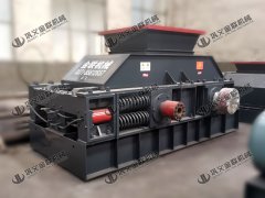 中型石英石破碎機(jī)的價(jià)格是多少，哪個(gè)廠家靠譜？