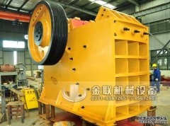 導(dǎo)致顎式破碎機出料粒度不均的原因有哪些